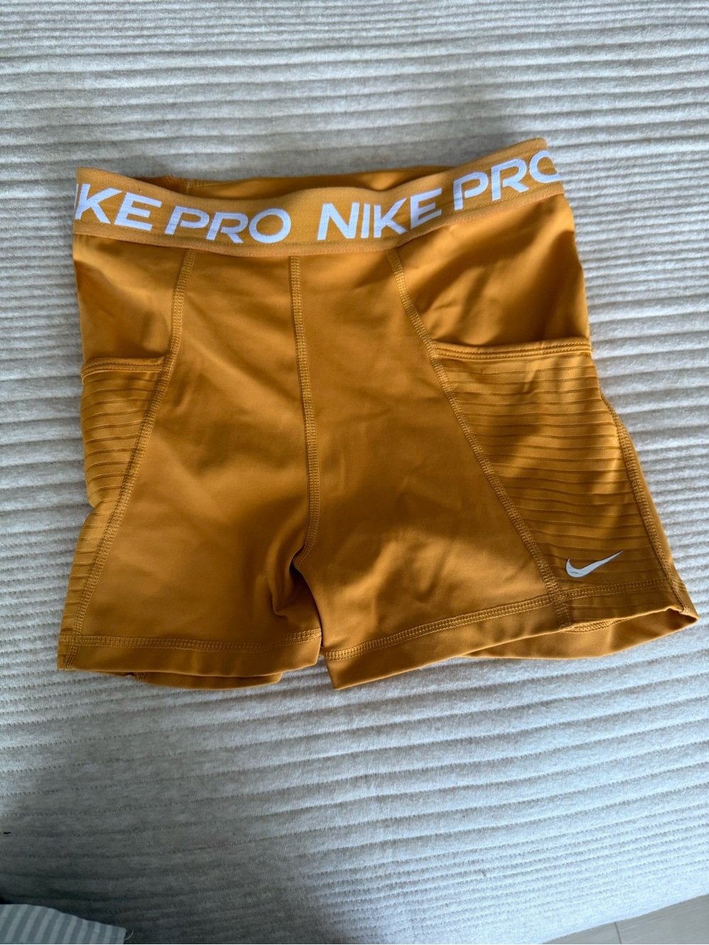 Nike Pro Women's Bike Shorts - Mustard Gold - Picture 2 of 4